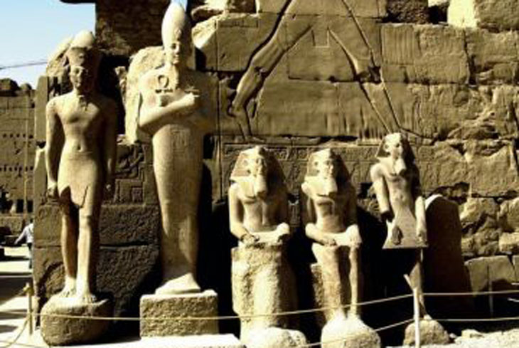 Egypt Kom Ombo_84b5c_lg.jpg